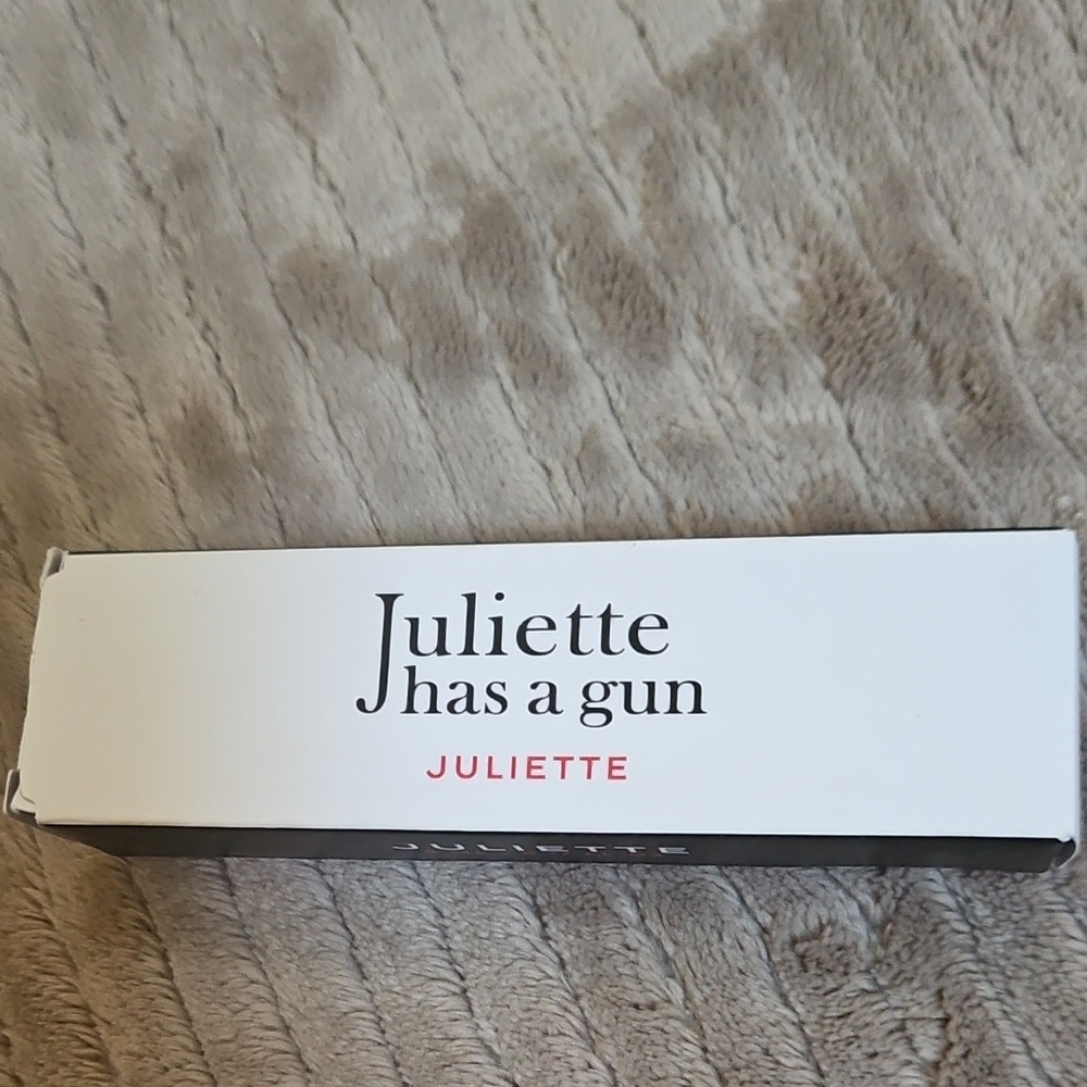 Juliette Has a Gun Perfume Box - White and Black